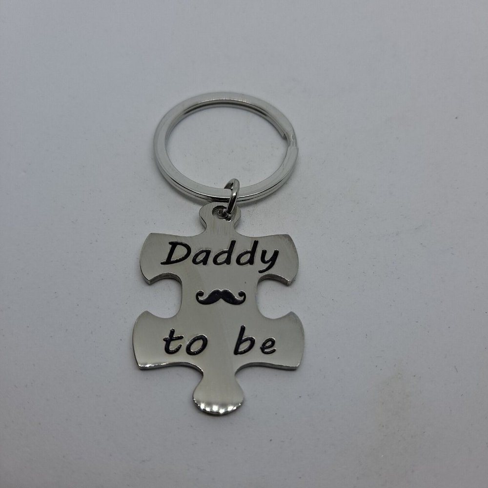Daddy To Be Pregnancy Keychain Puzzle Piece Pregnant Silver Metal